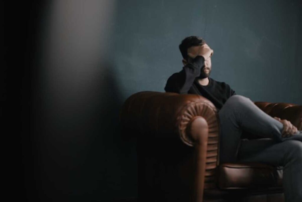 Saude-mental-no-trabalho-como-evitar-o-burnout-em-tempos-de-excesso-de-demandas.jpg